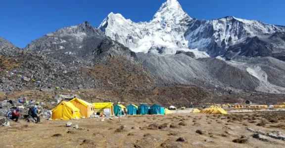 Ama Dablam basecamp trek