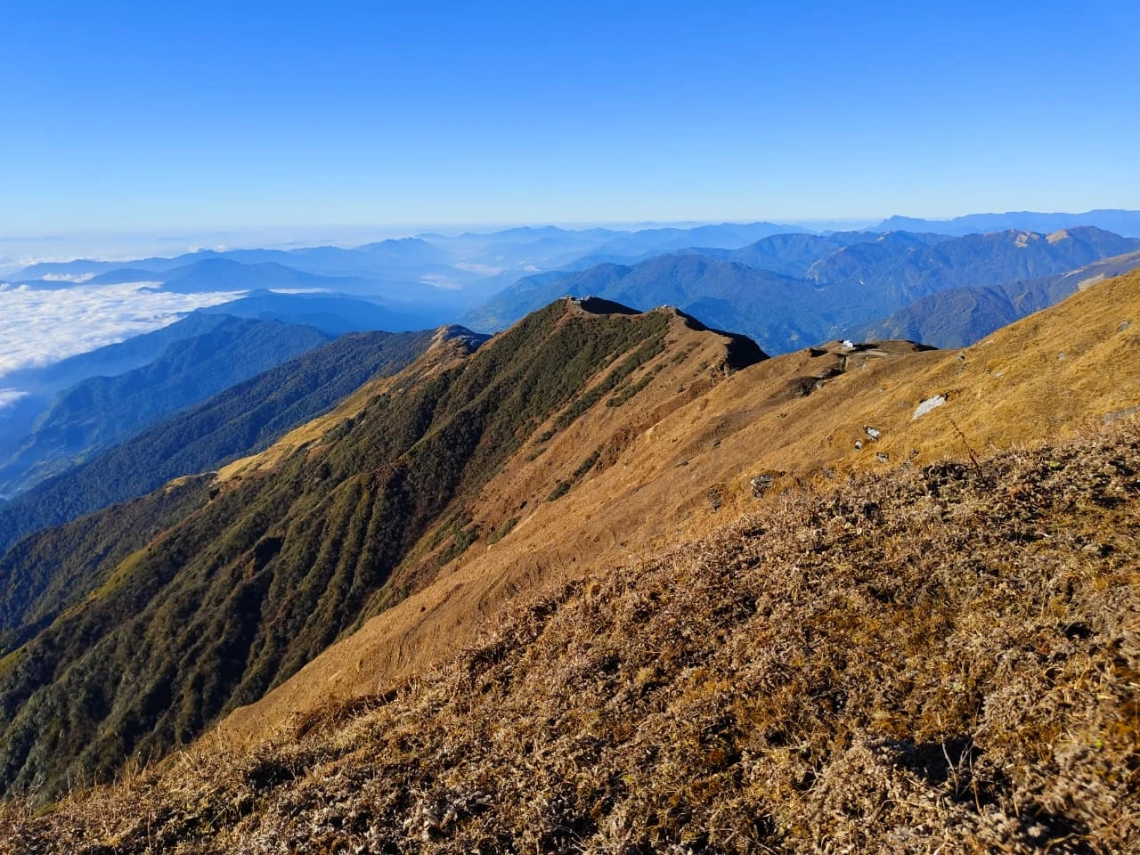 views to Pokhara side from Badala dada. 