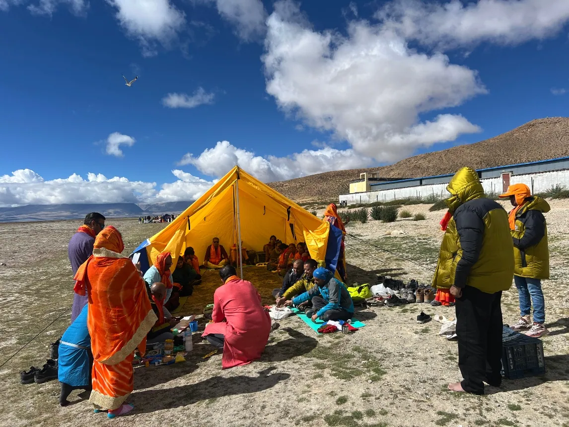 Puja at Lake Manasarovar 