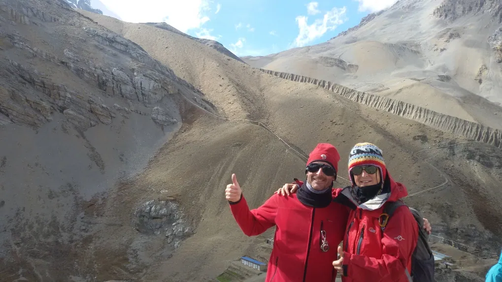 A couple from Germany on the way to Thorongla pass alt.5416m. 