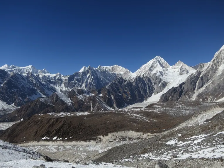 Manaslu circuit trek in October 