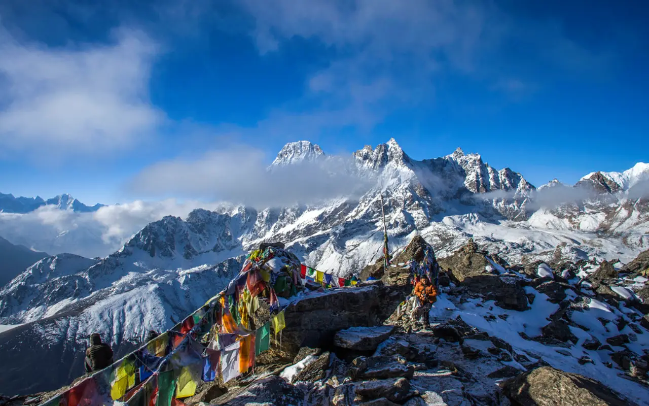 Summit Views from Gokyo Ri