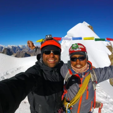 5cb90f3d 8e1d 4926 b3b8 55f99a77b690