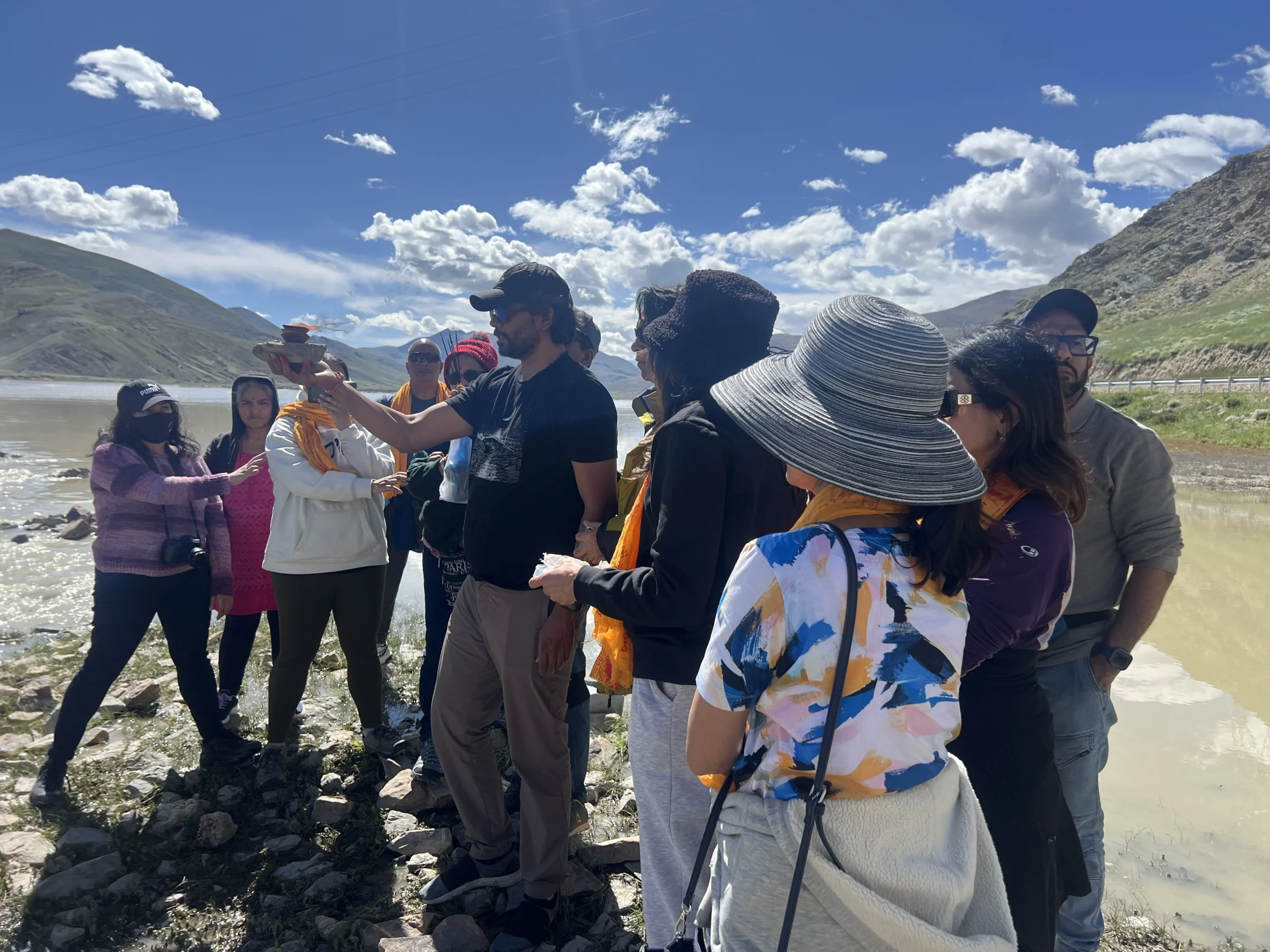 Doing puja at the lake Mansarovar