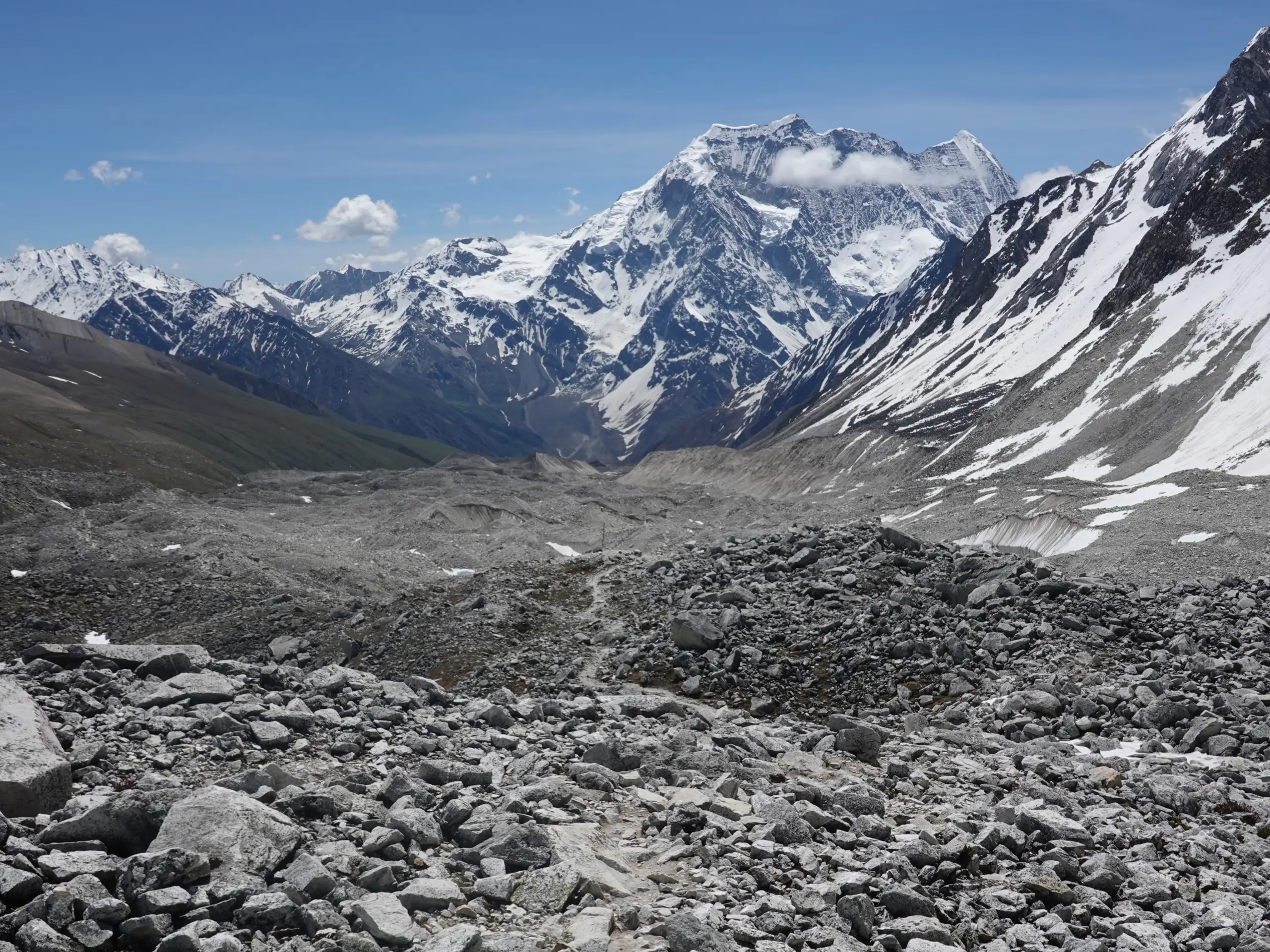 Manaslu Circuit Trek in Autumn, Permit, Cost & Route Guide 1 GHT. 2019 3975 scaled
